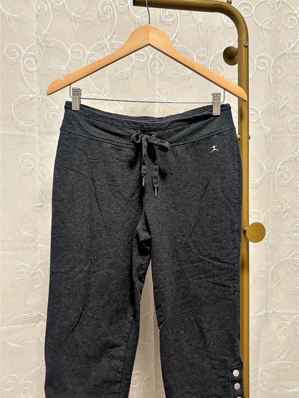 Danskin Women'Small Cropped Pants Black Size Mediuk
